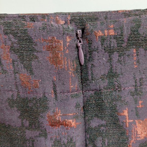 Lord & Taylor Metallic Plum Purple Black Print Pencil Skirt - Size 6 - Picture 4 of 6